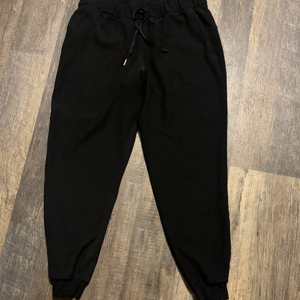 Women’s Lululemon Black Jogger Pants